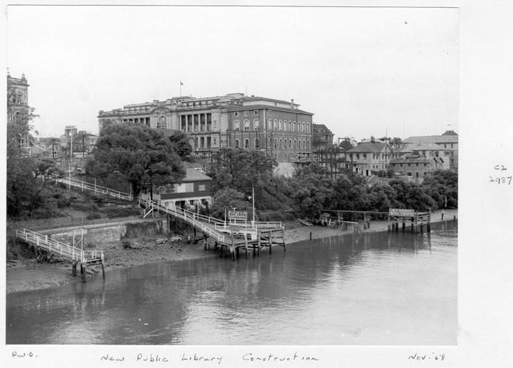 Construction of extensions to the State Library of Queensland on William St - Brisbane, November 1958, Brisbane City