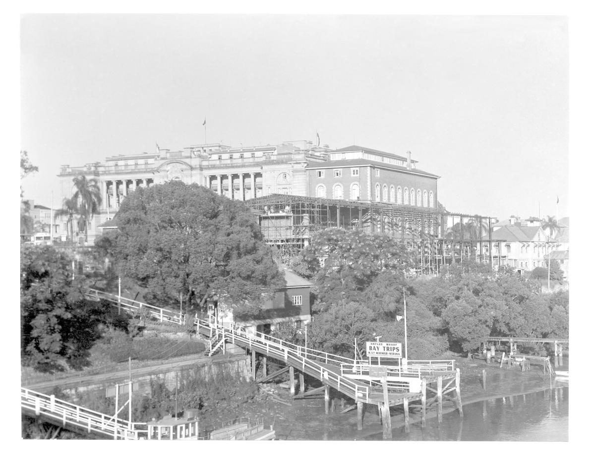 Construction of extensions to the State Library of Queensland on William St - Brisbane, 1959, Brisbane City