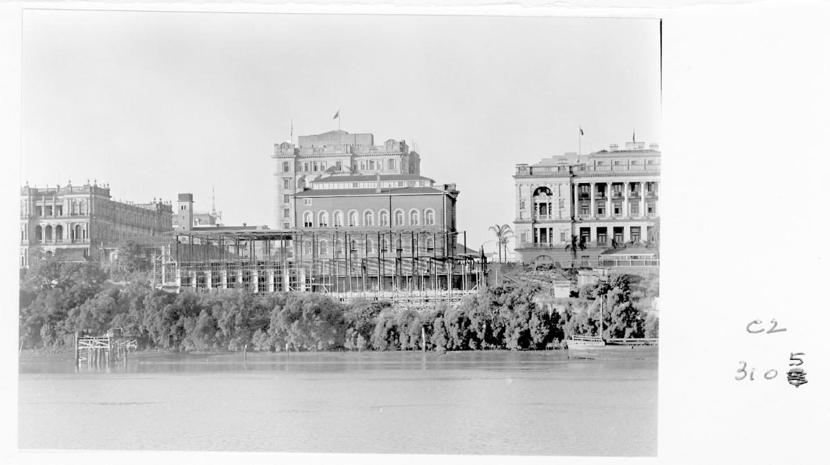 Construction of extensions to the State Library of Queensland on William St - Brisbane, 1959, Brisbane City