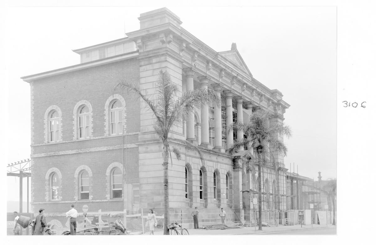 Construction of extensions to the State Library of Queensland on William St - Brisbane, 1959, Brisbane City