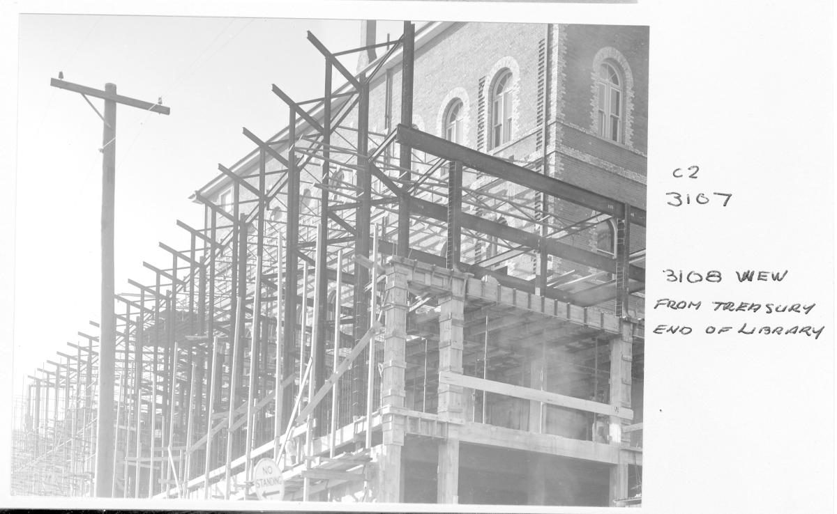 Construction of extensions to the State Library of Queensland on William St - Brisbane, 1959, Brisbane City