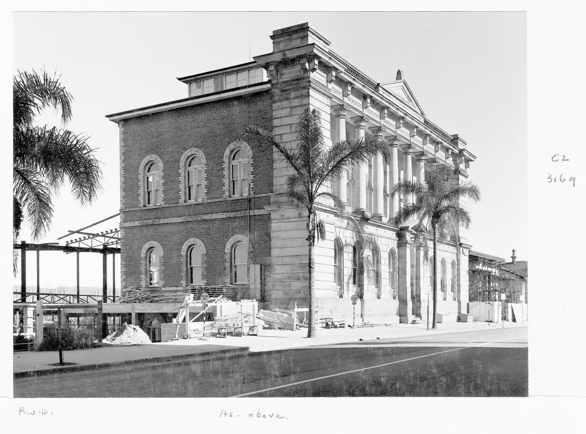 Construction of extensions to the State Library of Queensland on William St - Brisbane, July 1959, Brisbane City
