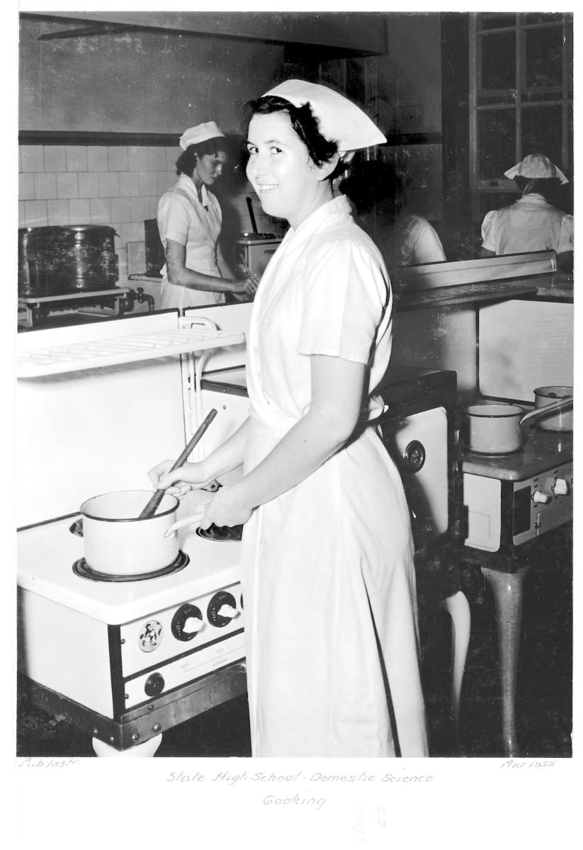 State High School, Domestic Science, Cooking - Brisbane, March 1955