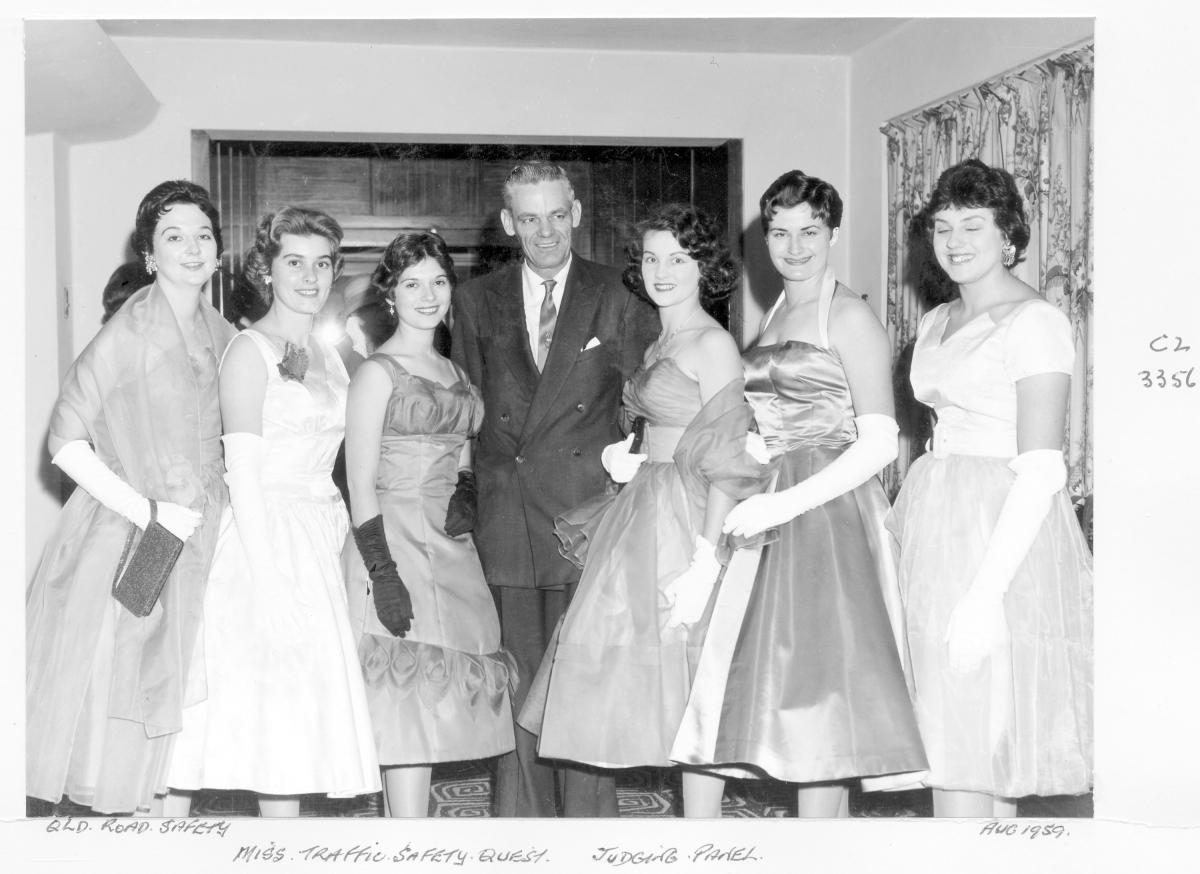Miss Traffic Safety Quest - Entrants and judge - Brisbane, August 1959