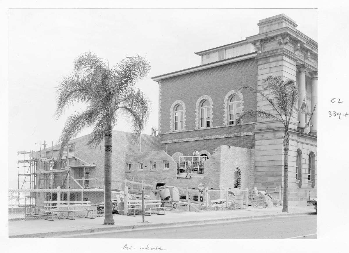 Construction of extensions to the State Library of Queensland on William St - Brisbane, September 1959, Brisbane City