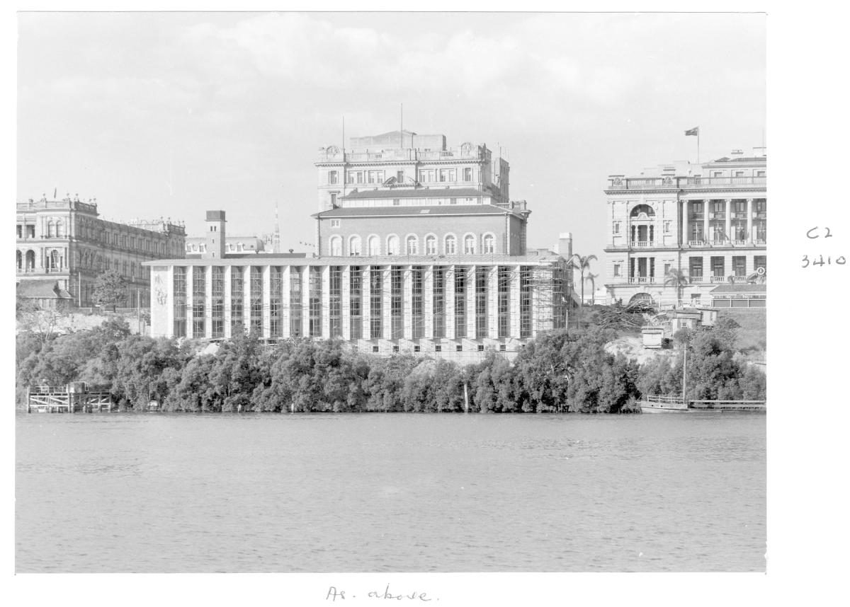 Construction of extensions to the State Library of Queensland on William St - Brisbane, October 1959, Brisbane City