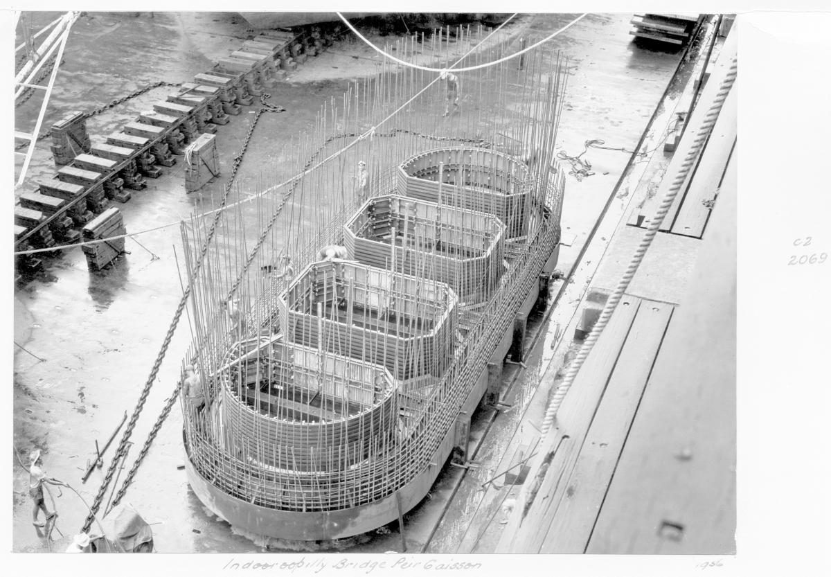 Indooroopilly Bridge construction, pier caisson - Brisbane, 1956