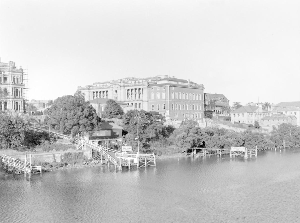Construction of Centennial Hall, an extension to the State Library of Queensland on William St - Brisbane, April 1958, Brisbane City