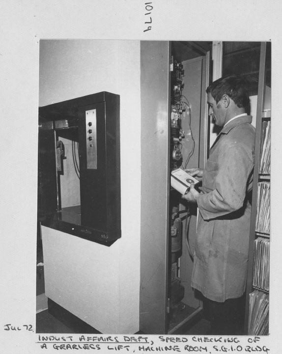 State General Insurance Office (SGIO) building - Speed check of a gearless lift in the machine room - Brisbane, July 1972