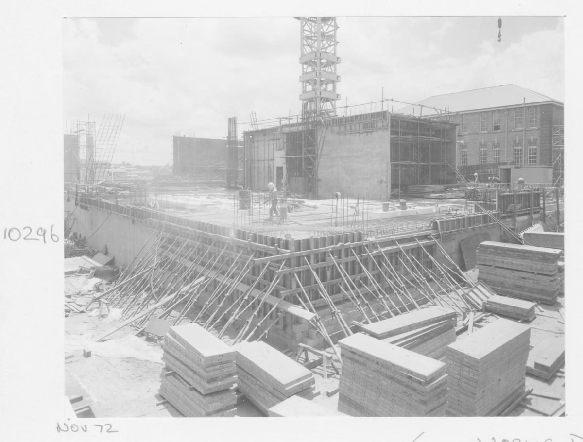 Construction of the Queensland Institute of Technology (QIT) Paramedical School - Brisbane, November 1972, Brisbane City