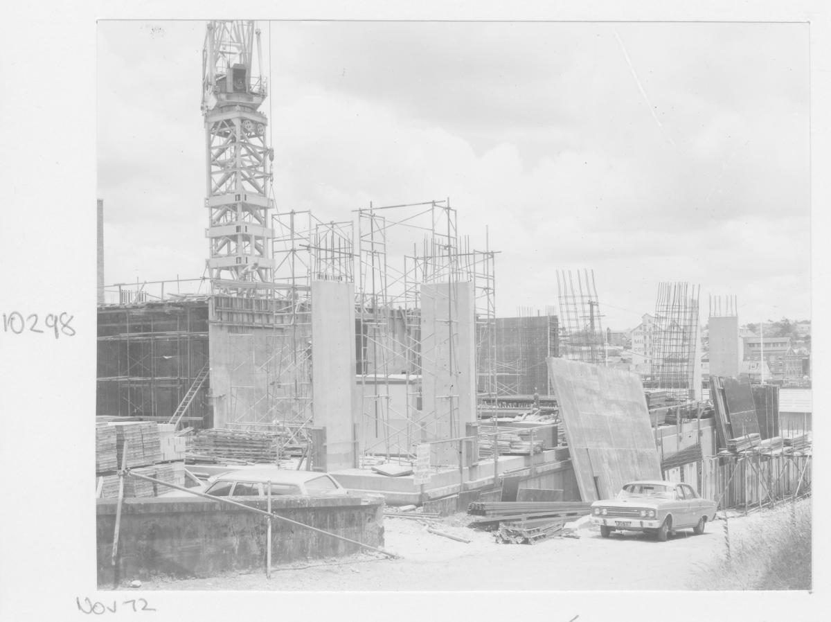Construction of the Queensland Institute of Technology (QIT) Paramedical School - Brisbane, Novewmber 1972, Brisbane City