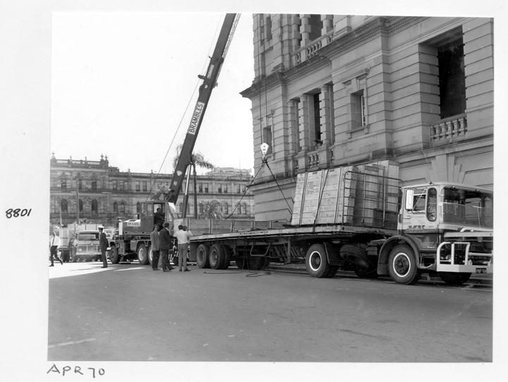 Camera main beam being unloaded, William Street, Brisbane, April 1970, Brisbane City
