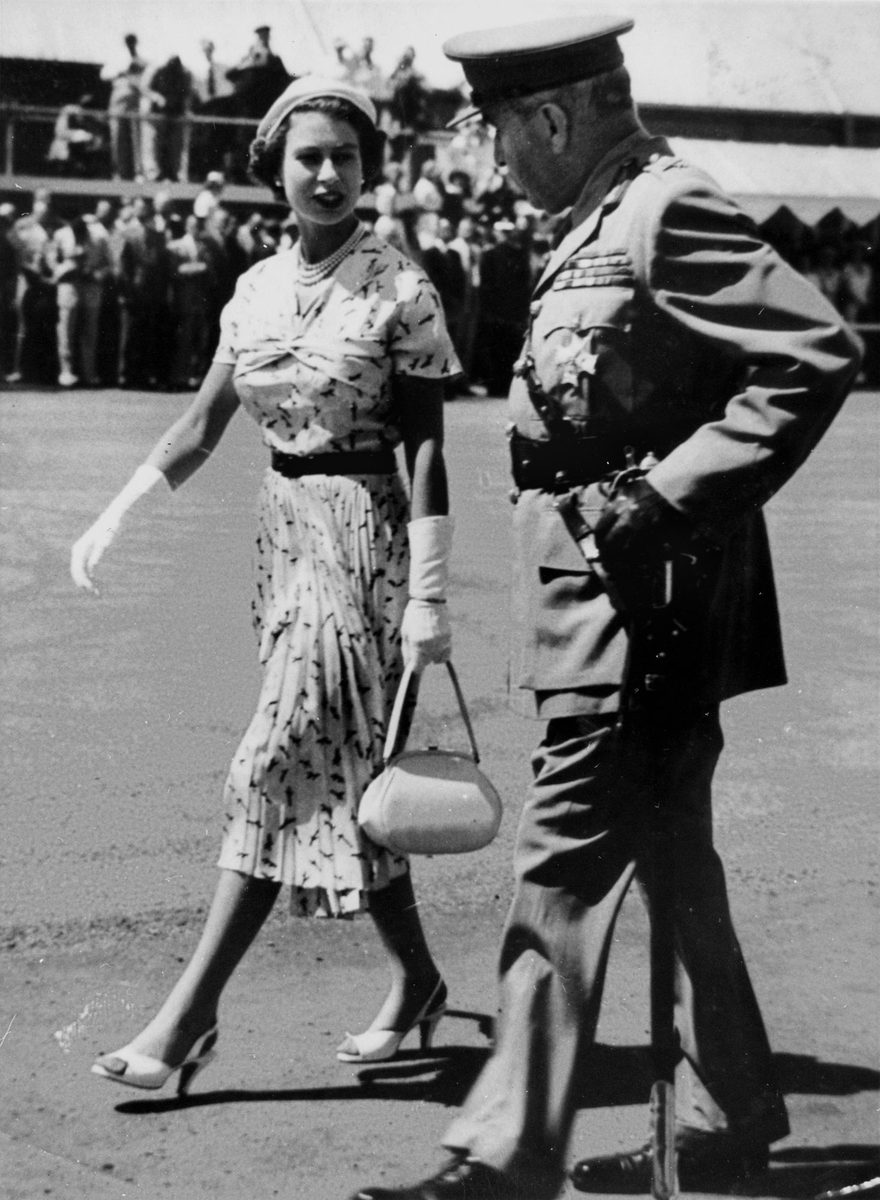 Queensland's Governor says good-bye to Queen Elizabeth II after her visit in March 1954, Eagle Farm