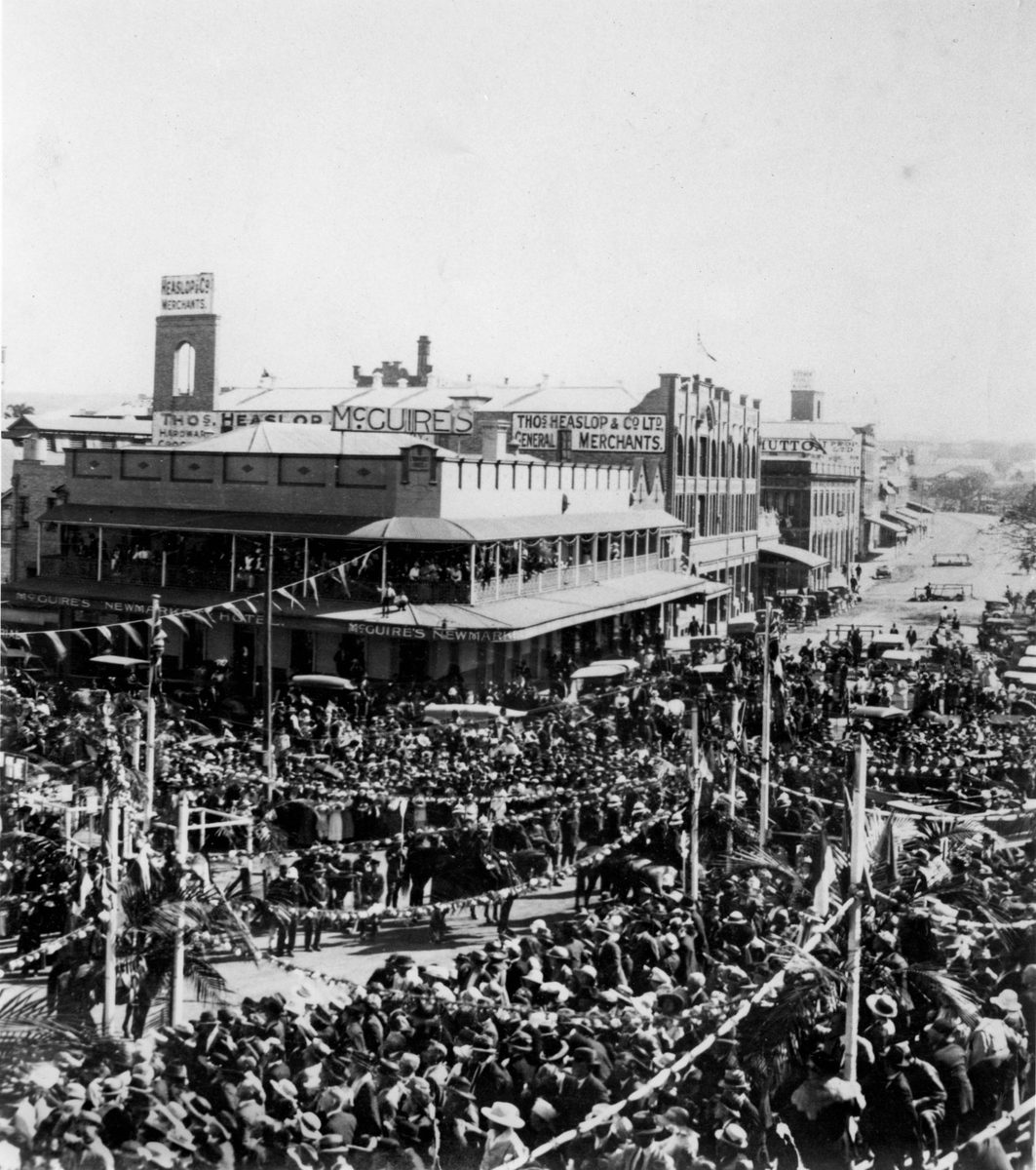 Crowd outside the Newmarket Hotel, Brisbane, 1920