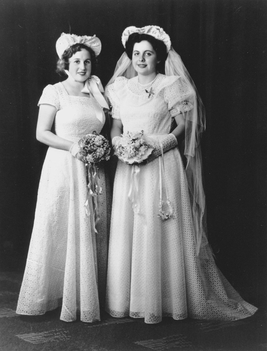 Enid Brunkhorst (nee Mellers) with her bridesmaid, 1949, Brisbane