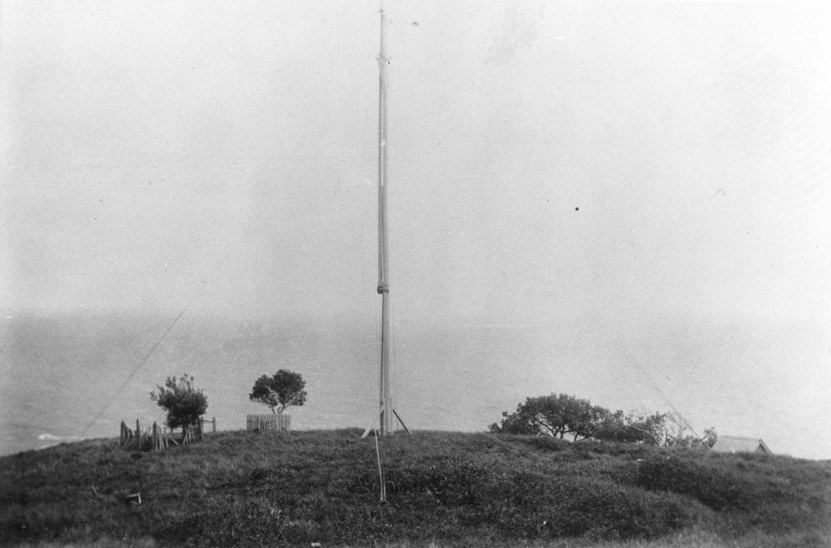 Radio signal station at Moreton Island, 1908