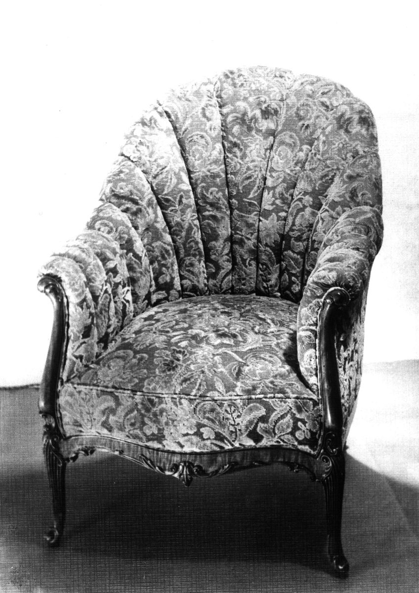 Easy chair built by Ed. Rosenstengel, 524 Brunswick Street, Fortitude Valley, Brisbane (1934)