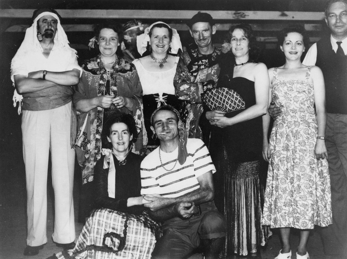 Artists' party at the home of Melville and Yvonne Haysom, 1951, Brisbane