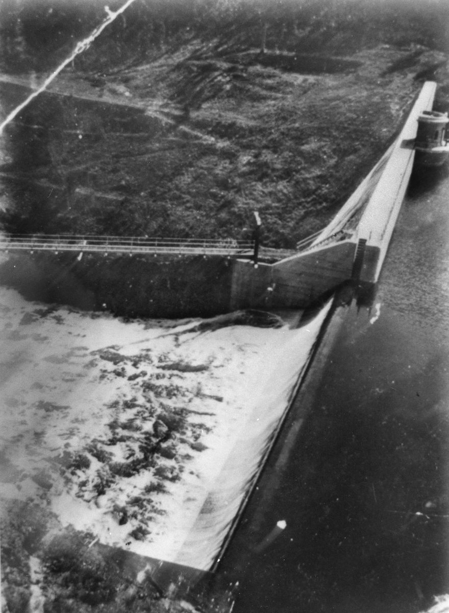 Lake Manchester Dam spillway, 1931