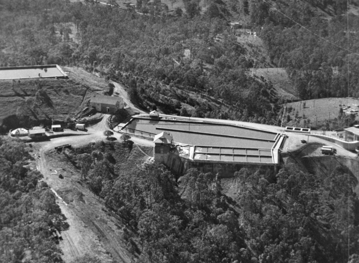 Low Level Reservoir viewed from the air, part of the Mount Crosby pumping station, Brisbane, Queensland, 1948