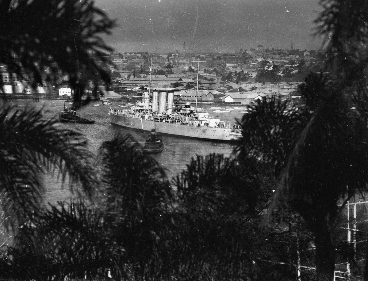 HMAS Canberra on the Brisbane River, August 1933, New Farm