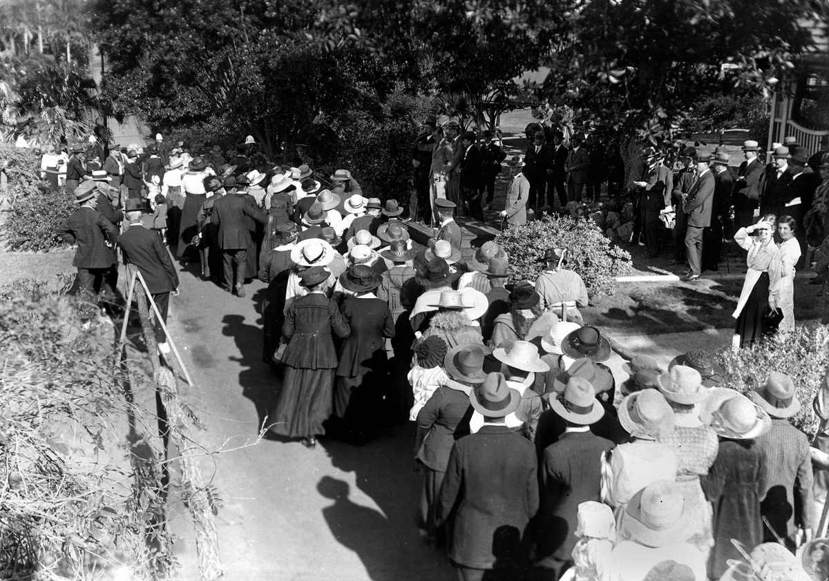 People's Reception to HRH the Prince of Wales in Botanic Gardens, Brisbane, July 1920