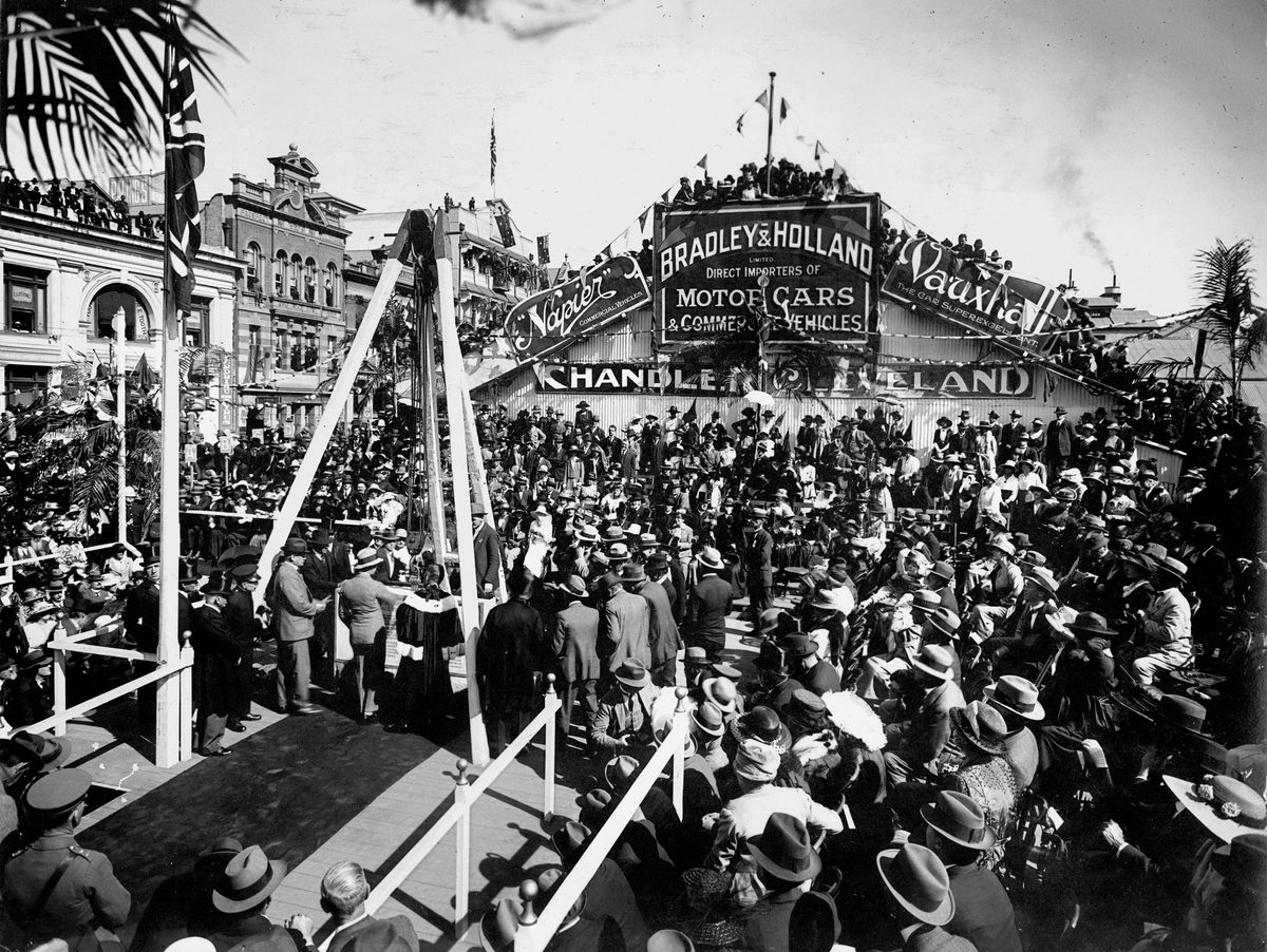 His Royal Highness Edward, Prince of Wales, laying the foundation stone of the new Brisbane Town Hall, July 1920, Brisbane City