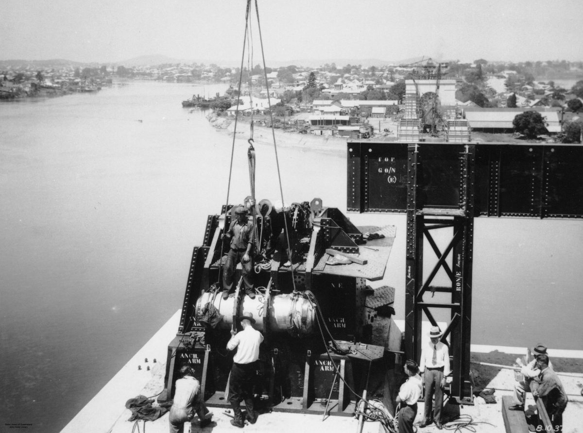 Construction of the Story Bridge, Brisbane, 1937, Kangaroo Point