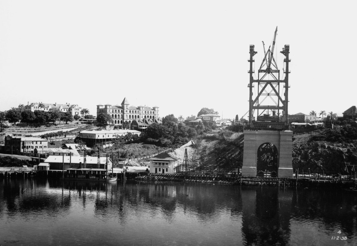Story Bridge under construction in Brisbane, 1938