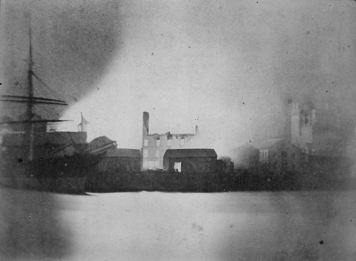 Warehouse of D. L. Brown & Co on fire in Eagle Street, Brisbane, 1888, Brisbane City