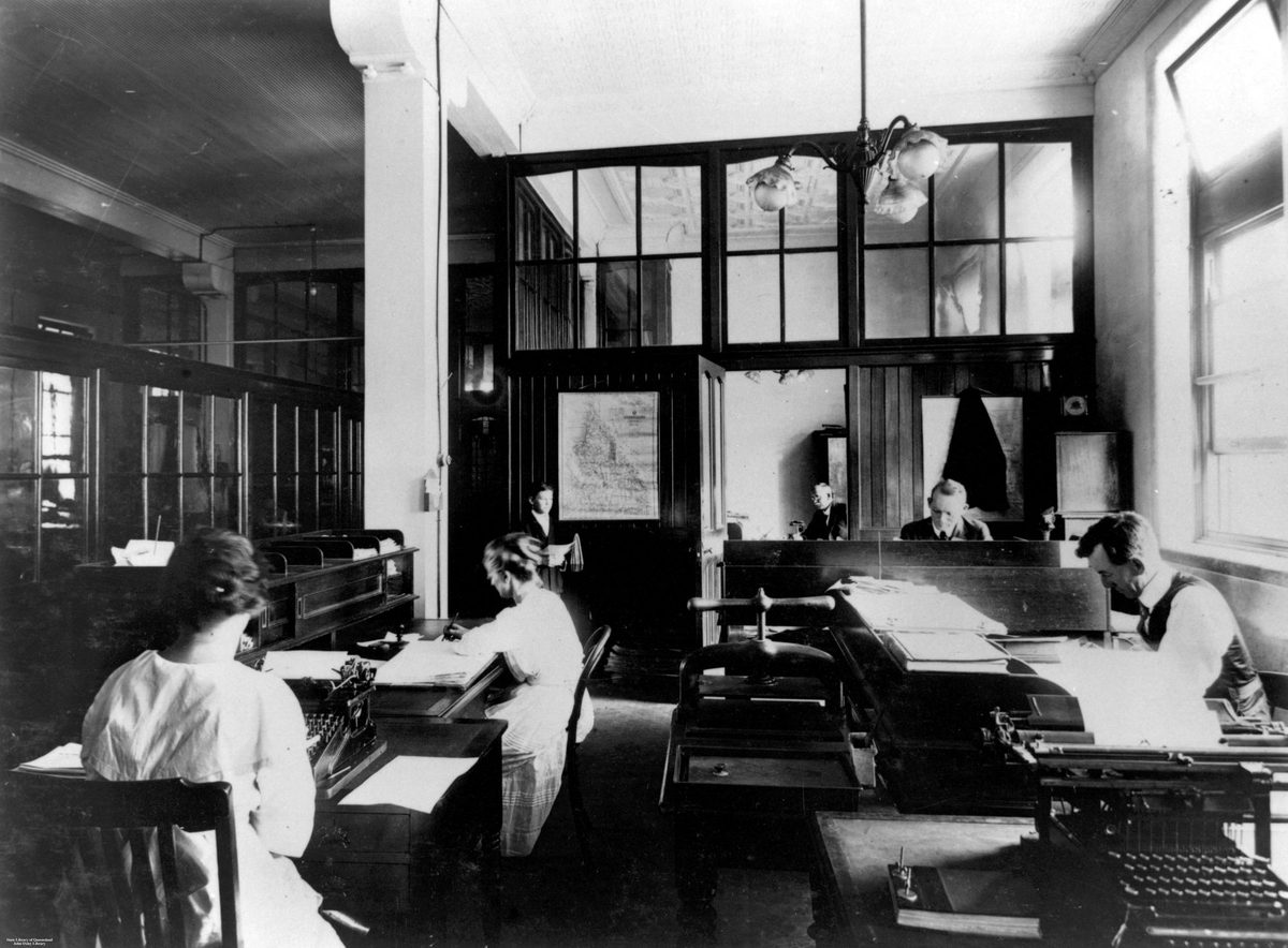 Accounts branch, Government Printing Office, George Street, Brisbane, 1921, Brisbane City