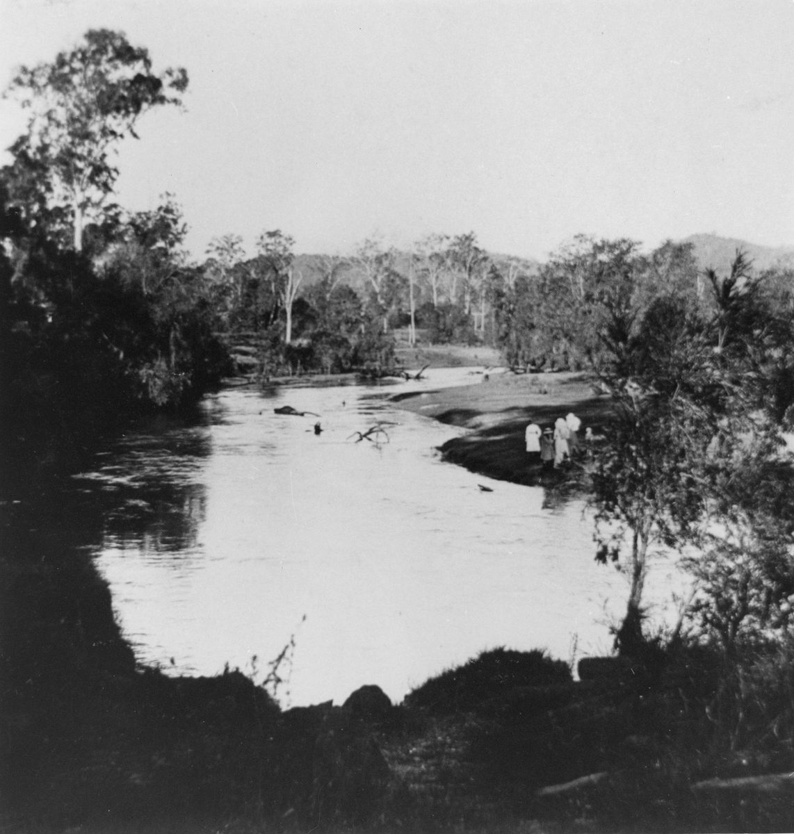Along the Brisbane River near Wivenhoe Bridge, Brisbane region, 1917