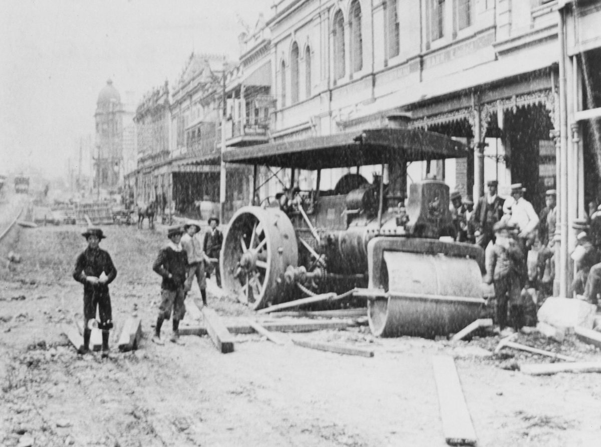 Bogged steam-roller in Queen Street, Brisbane, 1897, Brisbane City
