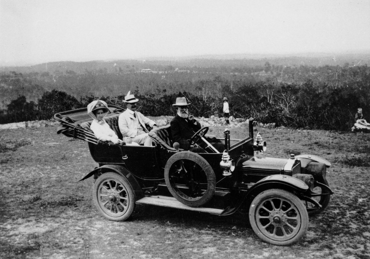Talbot motor car parked at Whites Hill, Brisbane, 1911
