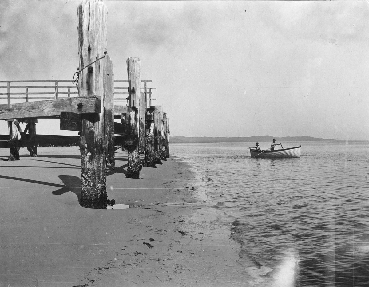 Jetty at South Passage, Moreton Island, 1913
