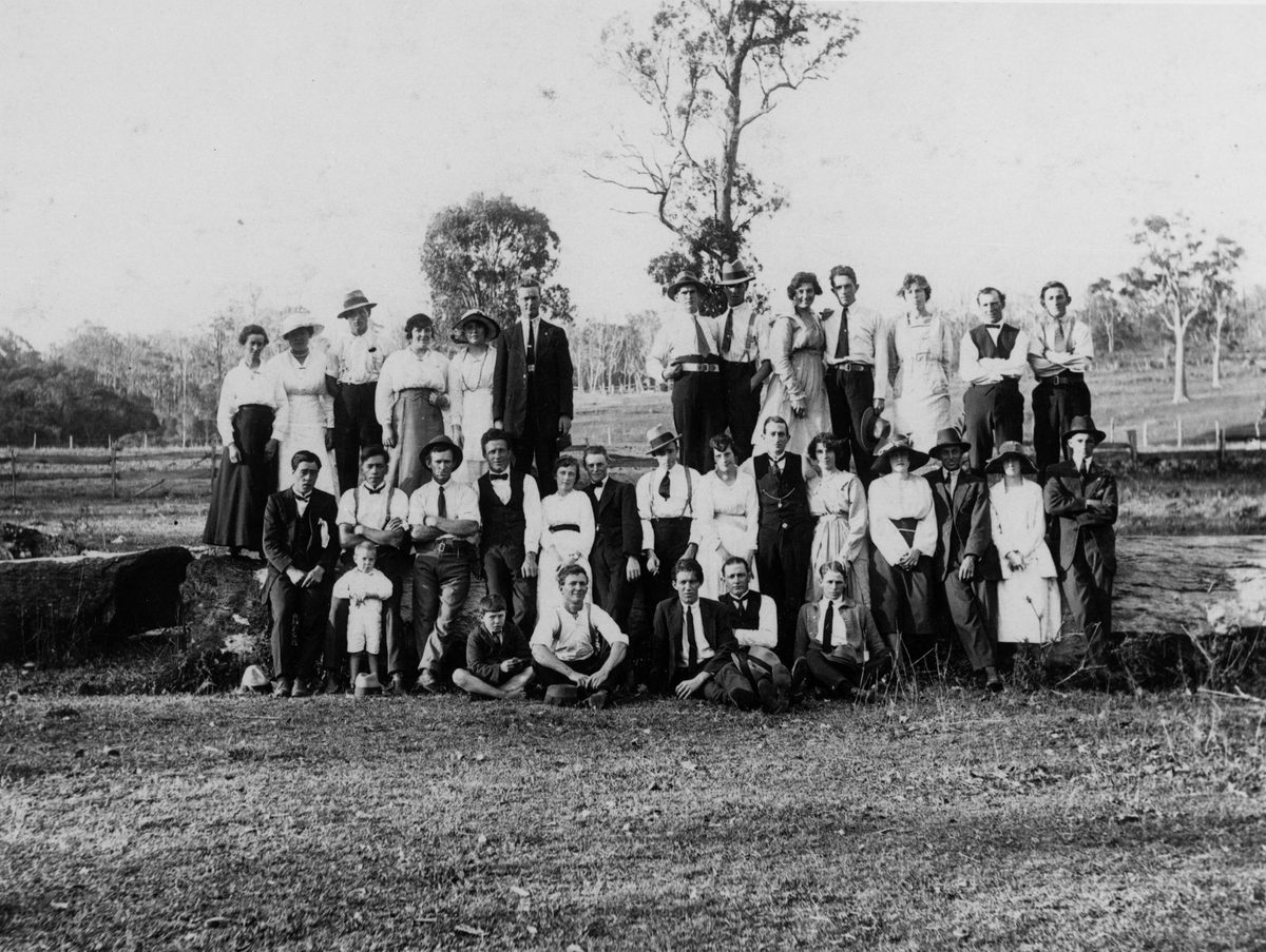 Outdoor Picnic in Belmont, Brisbane, 1918