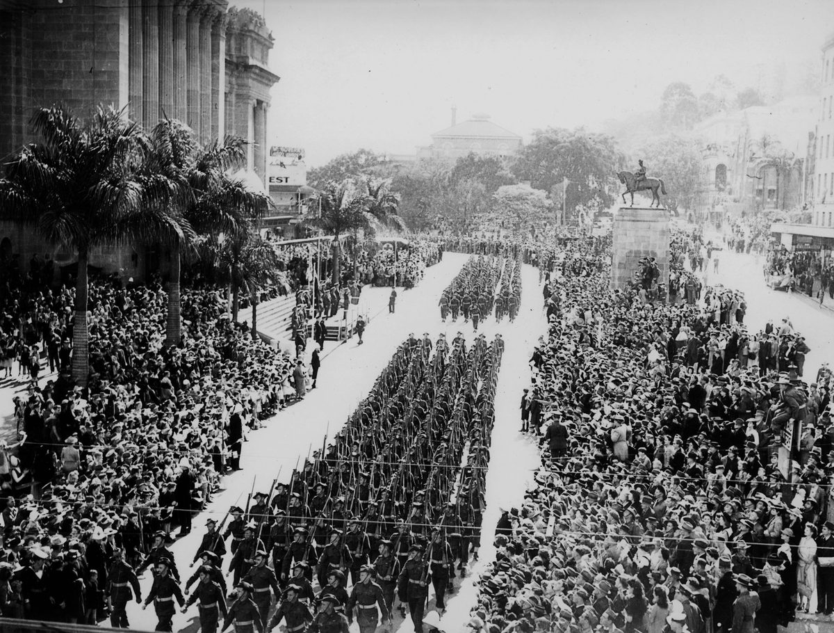 Seventh Division March being cheered by a large crowd, King George Square, Brisbane, August 1944
