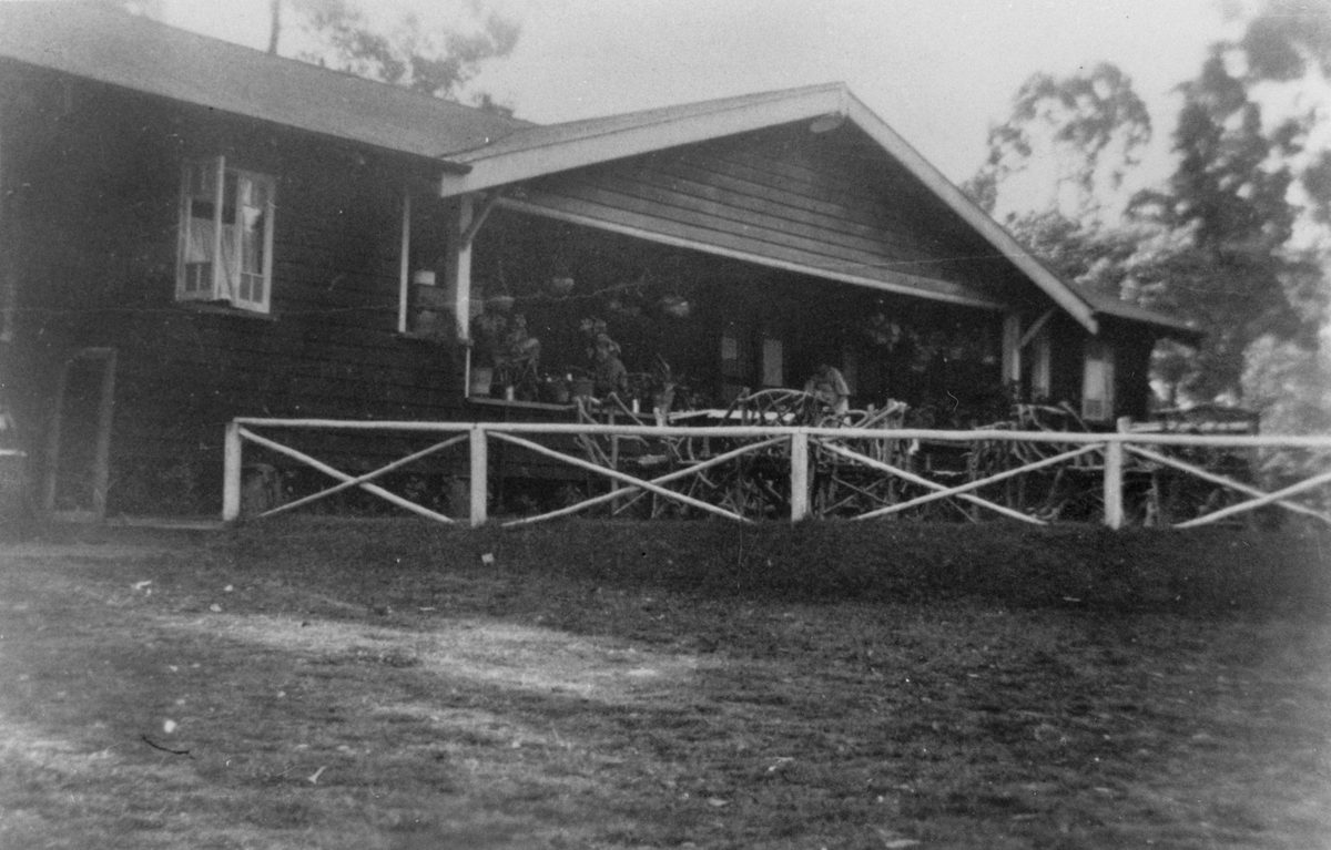 Kiosk at Lone Pine Fauna Reserve, Fig Tree Pocket, 1934