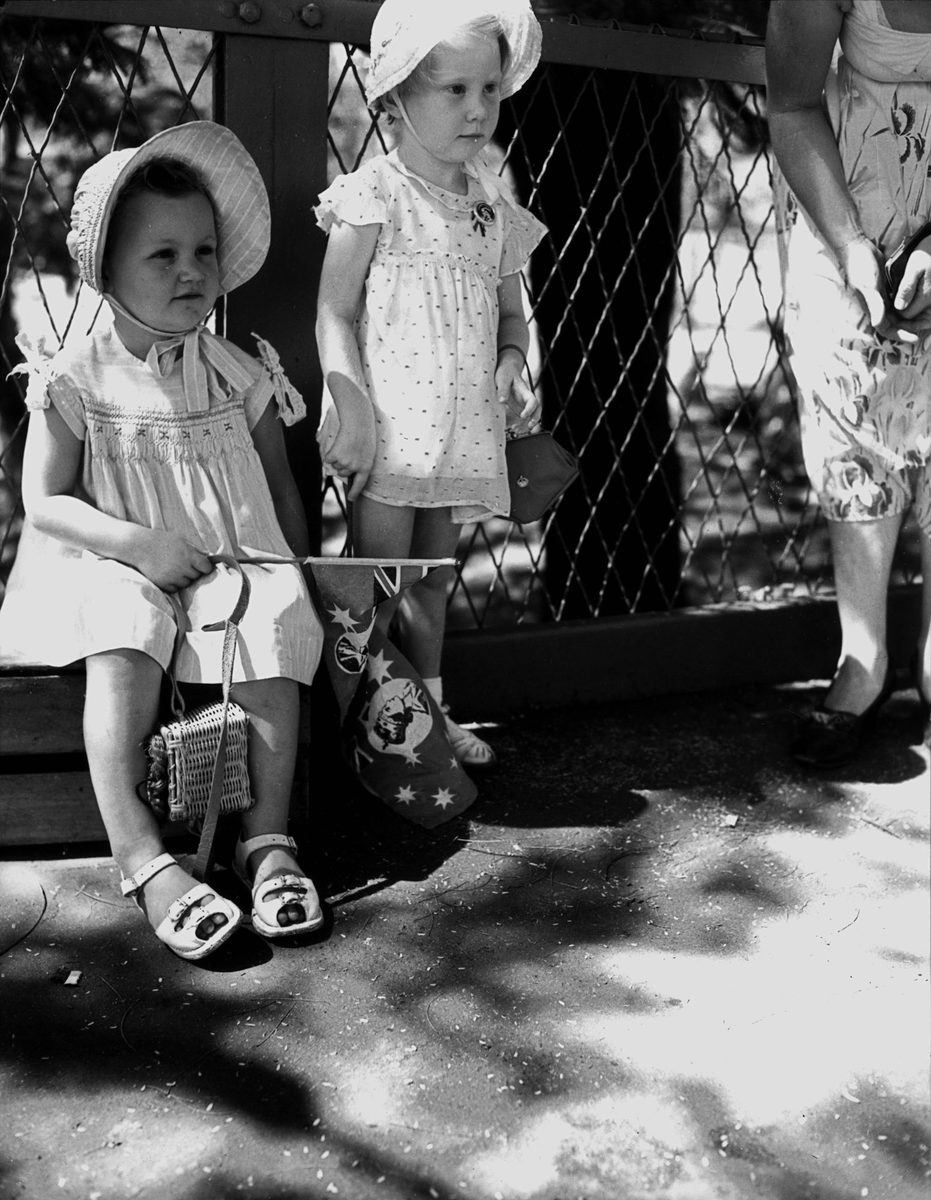 Young royal watchers waiting to see Queen Elizabeth II and The Duke of Edinburgh, 1954, Brisbane