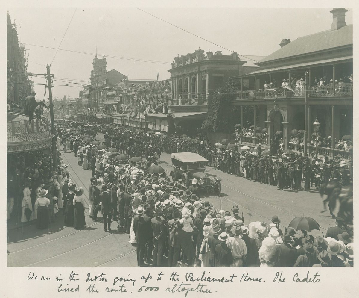 Sir Hamilton and Lady Goold-Adams on their way to Government House in Brisbane, 1915, Bardon