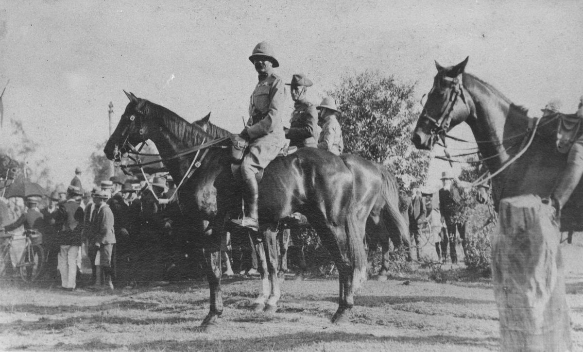 Lord Kitchener on horseback with Major General J. C. Hoad and Col. Lyster, Brisbane (1910)