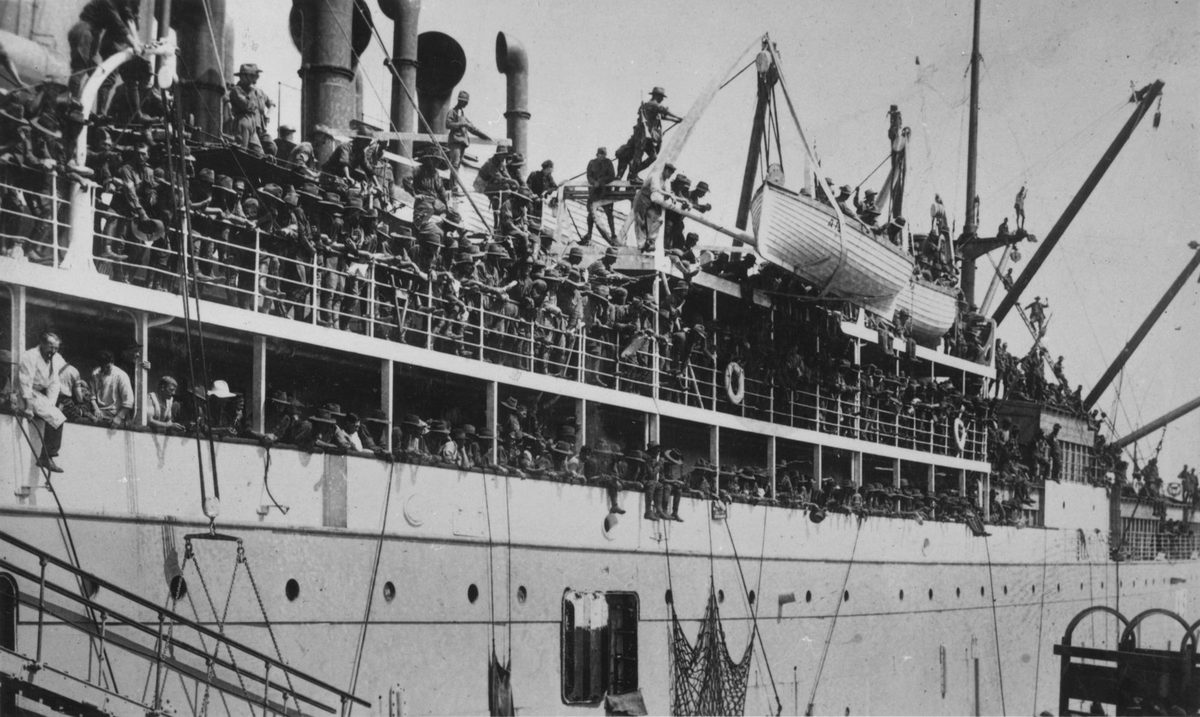 Troopship, Star of England at the docks, 1914
