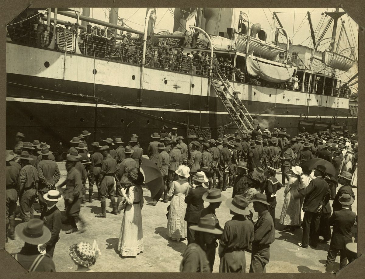 Queensland troops leaving on the ship, Omrah for service in the First World War, 1914, Brisbane