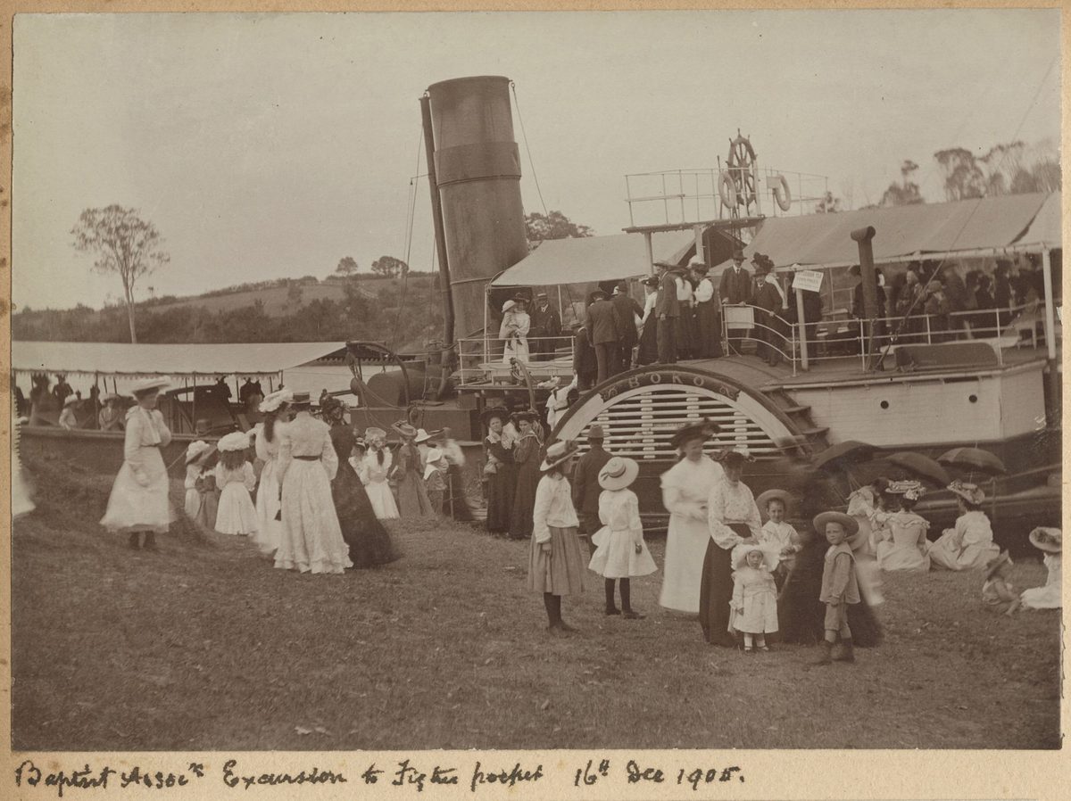 Baptist Association excursion on the paddle steamer, Boko, Brisbane River (1905)