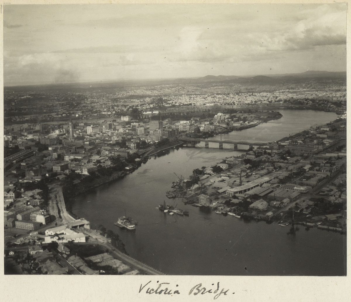 Aerial photograph of Brisbane including the Victoria Bridge over the Brisbane River, 1930