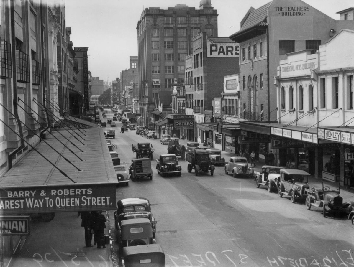 Active street scene in Elizabeth Street, Brisbane, 1939, Brisbane City