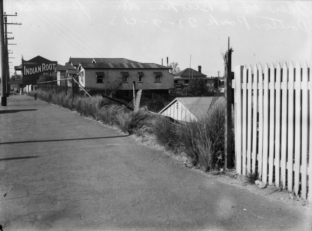 Street in Dutton Park, Brisbane, 1943