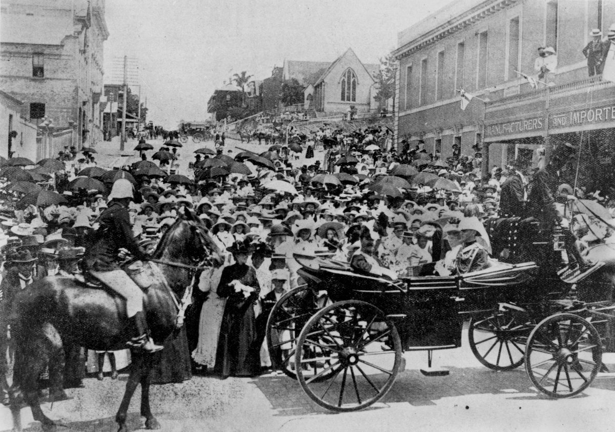 School children singing at Federation Celebrations Brisbane, Queensland, 1901