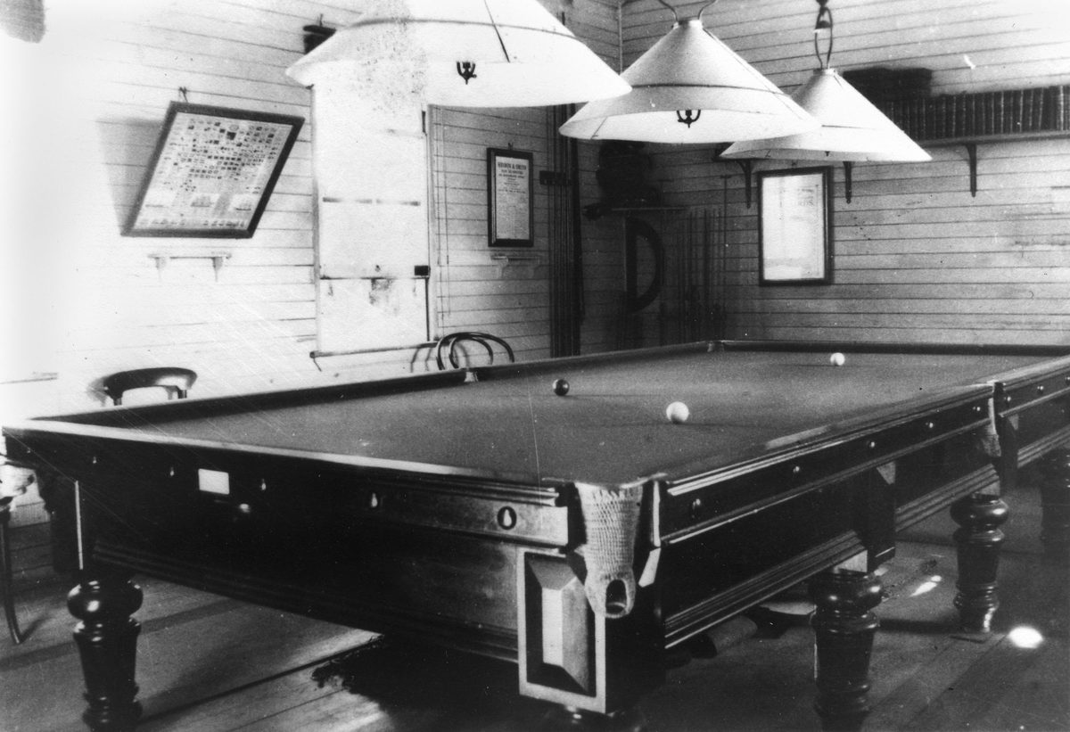 Billiard room at Garowie, Ipswich, 1919