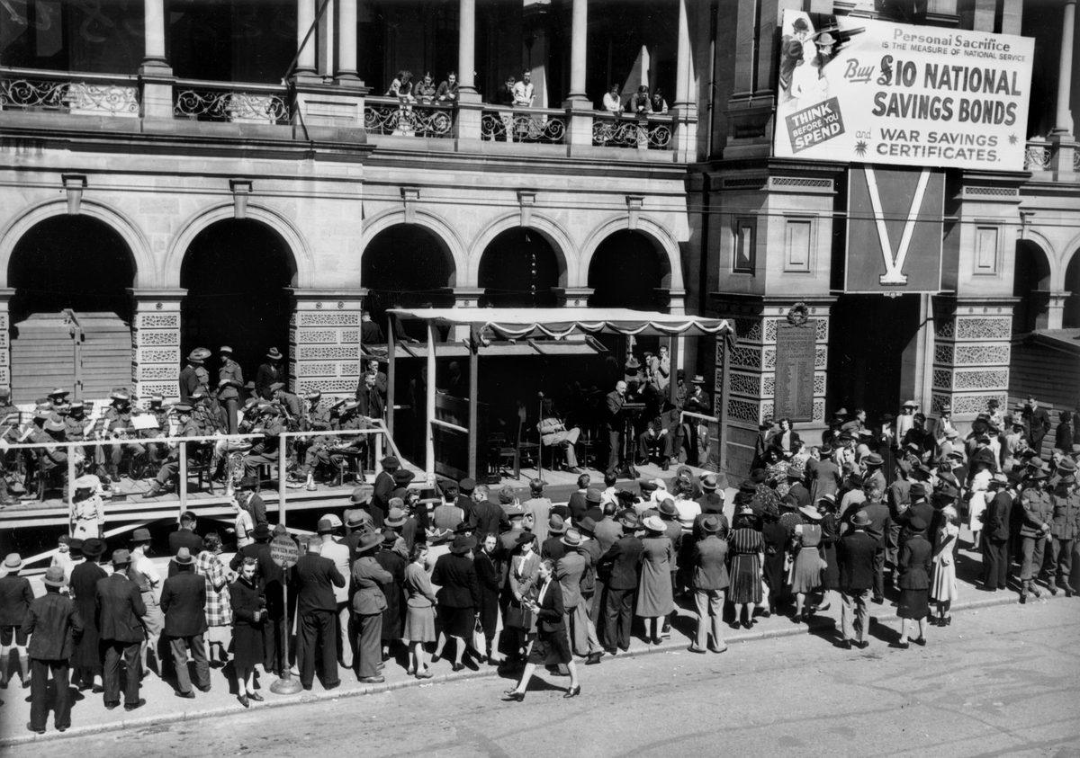 Opening of Battle Stations Week by the Lord Mayor Chandler in August 1942, Brisbane